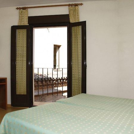 Hotel Yit Conquista De Toledo Buitenkant foto