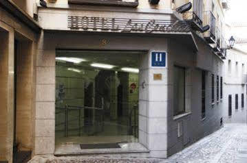 Hotel Yit Conquista De Toledo Buitenkant foto
