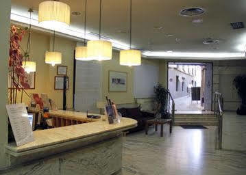 Hotel Yit Conquista De Toledo Buitenkant foto